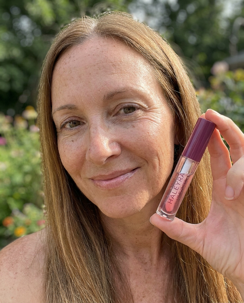 Angela, 54